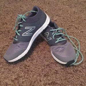 New Balance Tennis Shoes